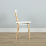 2511-002 : Furniture Chair, White