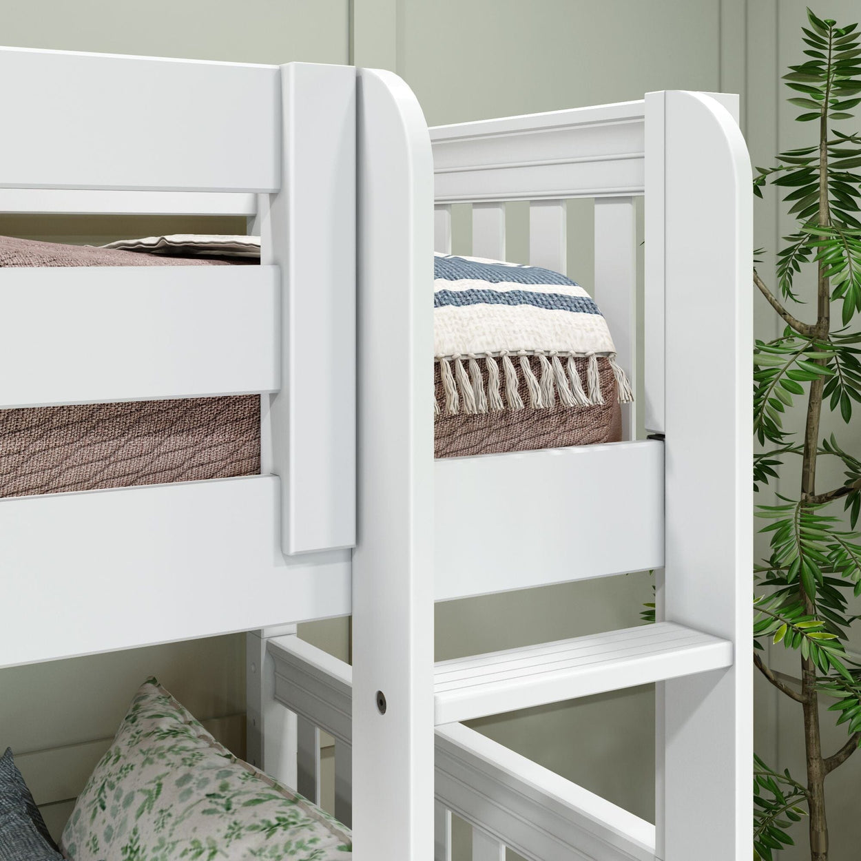 CROSS WS : Multiple Bunk Beds Full + Twin Medium Corner Bunk with Angled and Straight Ladder, Slat, White