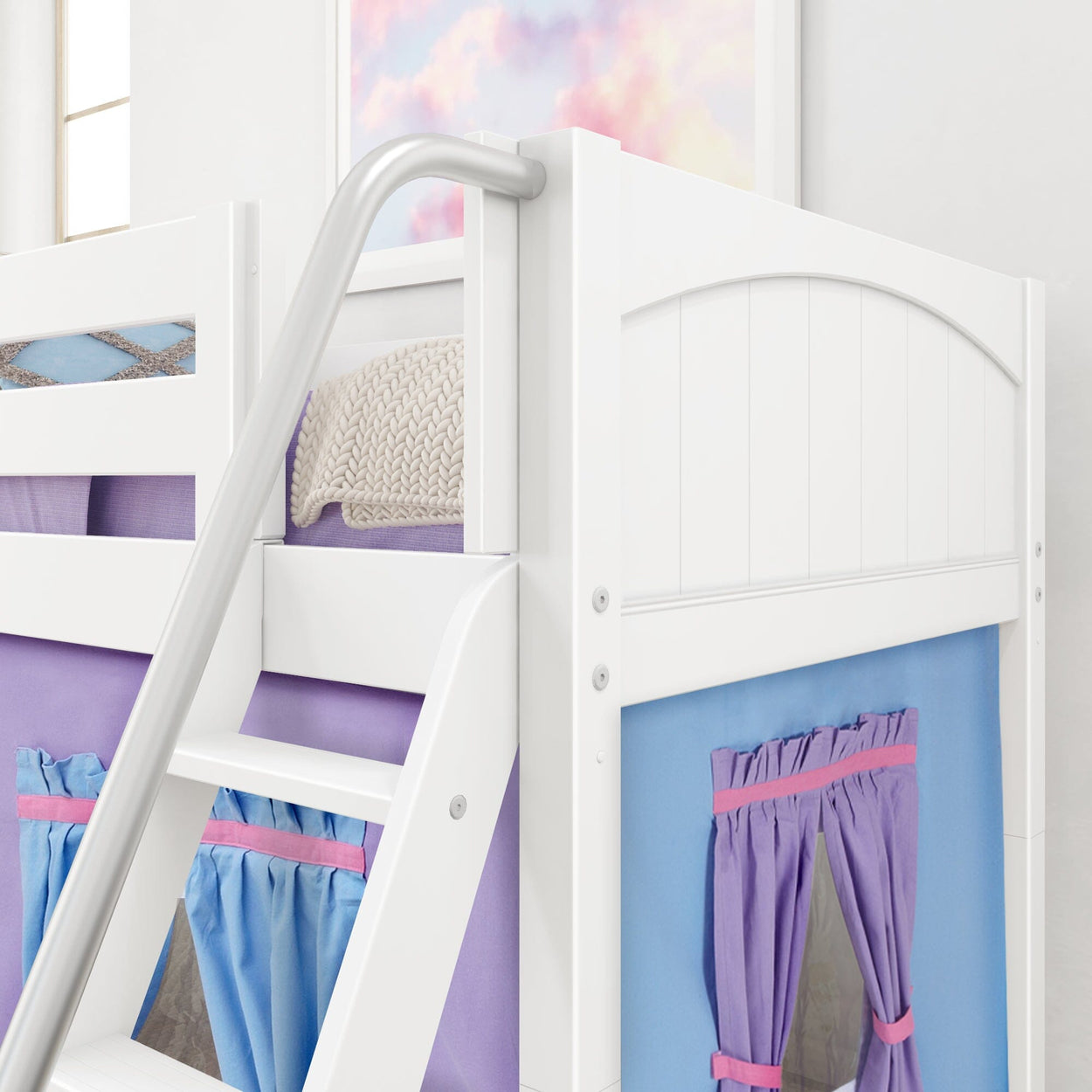 EASY RIDER27 WP : Loft Bed Twin Low Loft Bed with Angled Ladder + Curtain, Panel, White