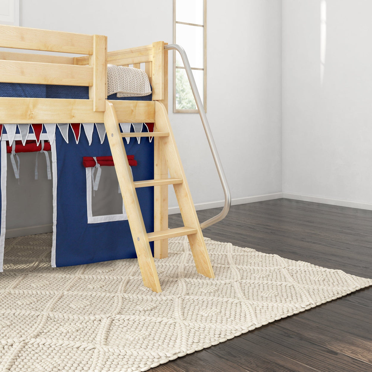 EASY RIDER44 NS : Loft Bed Twin Low Loft Bed with Angled Ladder + Curtain, Slat, Natural