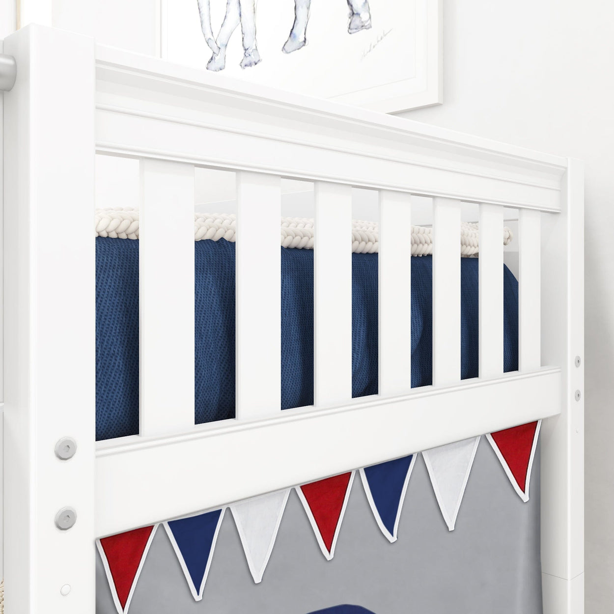 EASY RIDER44 WS : Play Loft Beds Twin Low Loft Bed with Angled Ladder + Curtain, Slat, White