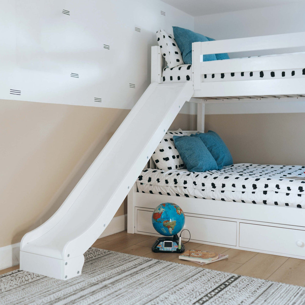 FOXTROT WS : Play Bunk Beds Medium Twin over Full Bunk Bed with Stairs + Slide, Slat, White