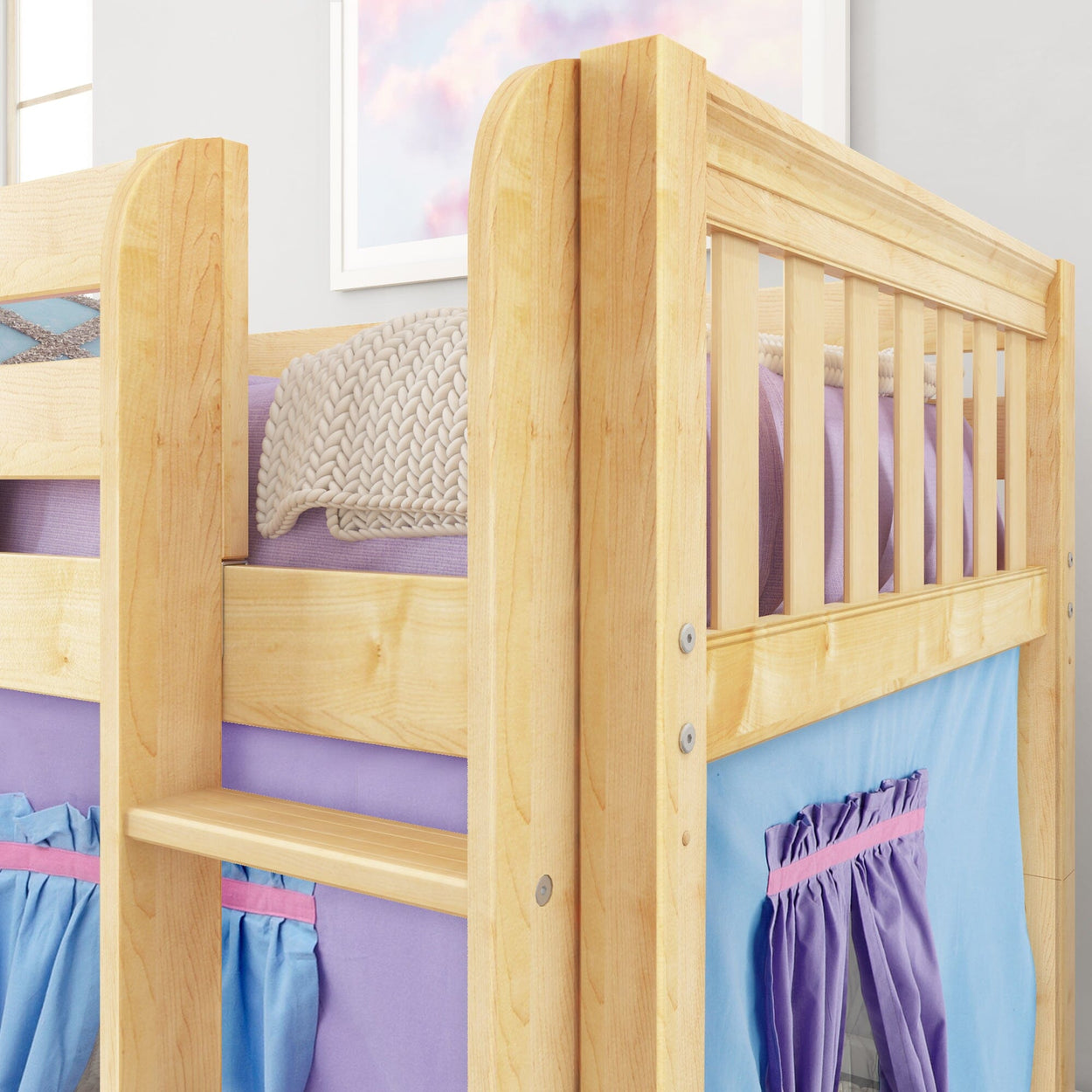 LOW RIDER27 NS : Loft Bed Twin Low Loft Bed with Straight Ladder + Curtain, Slat, Natural