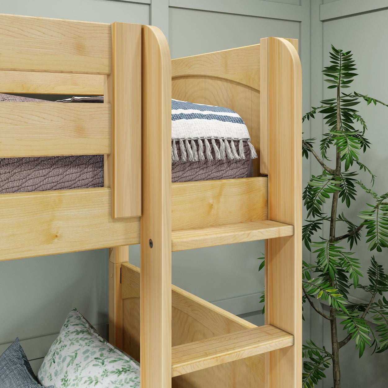 QUADRANT XL NP : Multiple Bunk Beds Twin XL over Full XL High Corner Bunk Bed with Angled and Straight Ladder, Panel, Natural