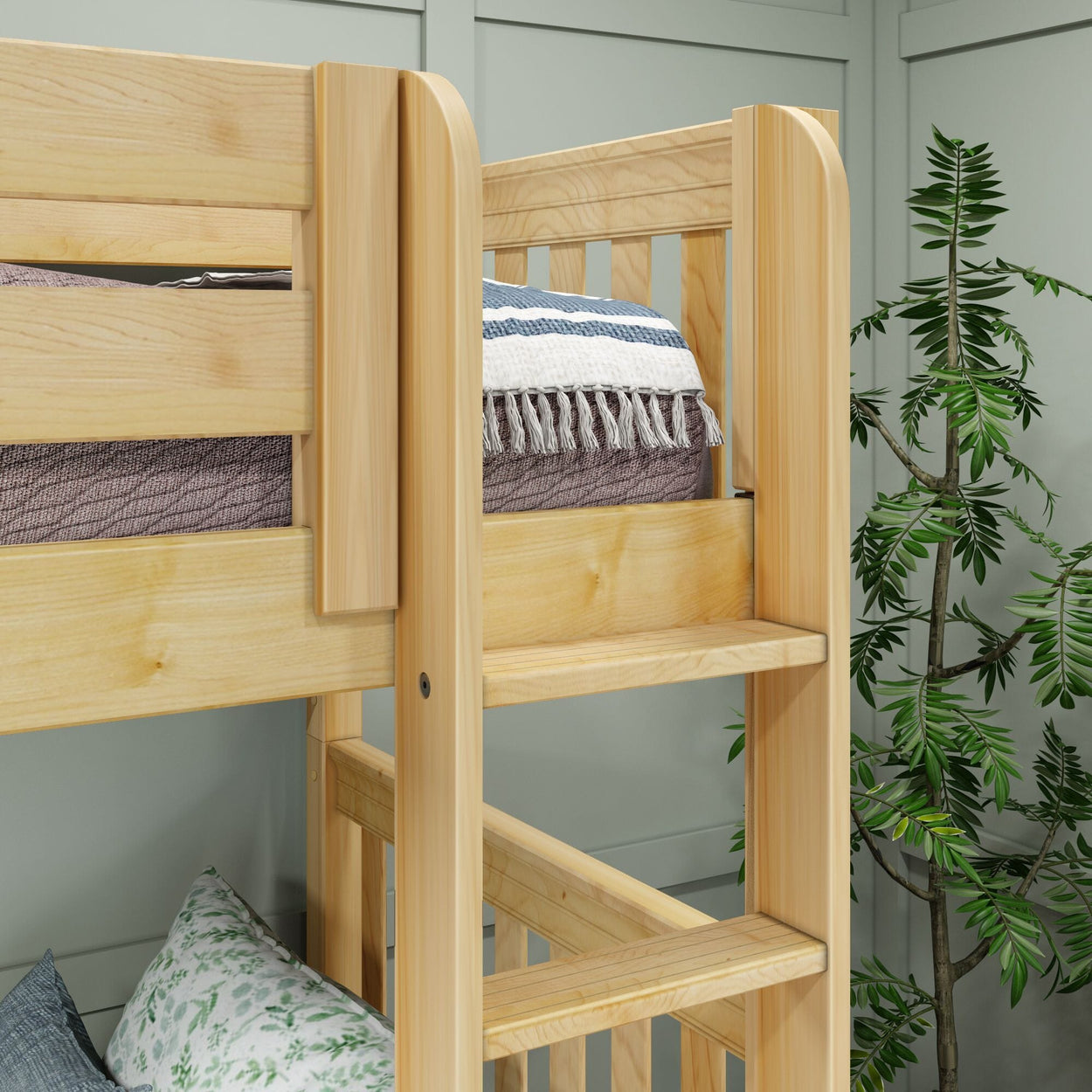 QUADRANT XL NS : Multiple Bunk Beds Twin XL over Full XL High Corner Bunk Bed with Angled and Straight Ladder, Slat, Natural