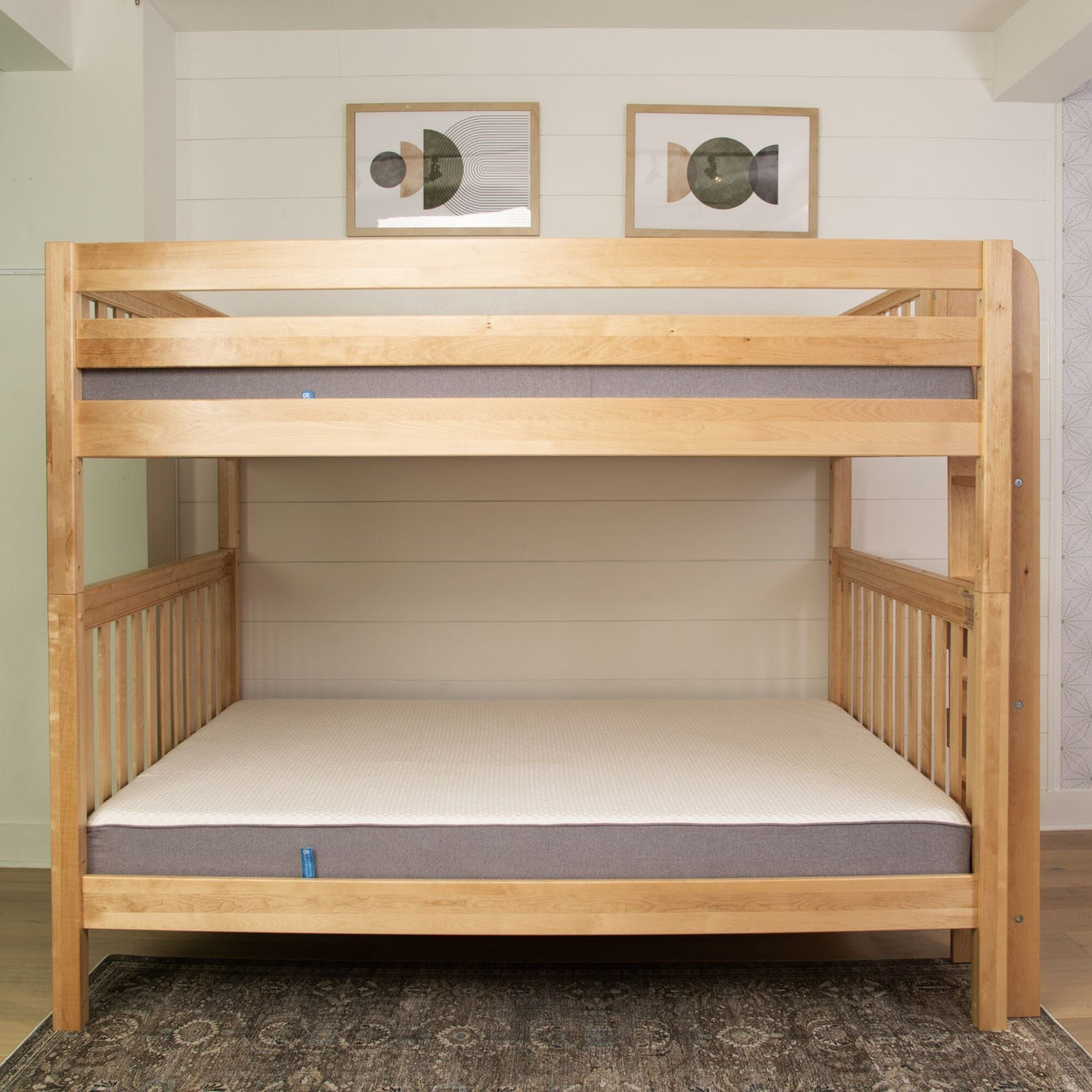 SOAR XL 1 NS : Classic Bunk Beds Queen High Bunk Bed w/ Straight Ladder on End (Low/High), Slat, Natural