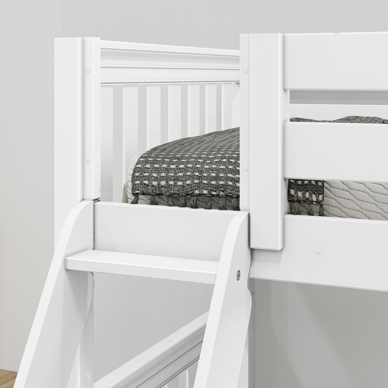 TRINITARIAN XL WS : Corner Loft Bunk Twin XL over Queen + Twin XL High Corner Loft Bunk with Angled Ladders, Slat, White